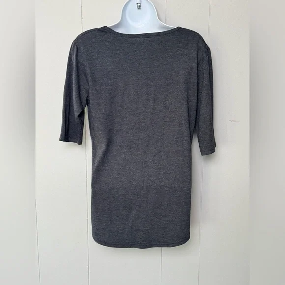 NWOT 24Peace Gray Women's Top with Dandelion Design Size M - Picture 2 of 11